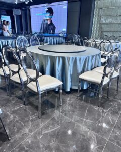 gold round wedding chairs application